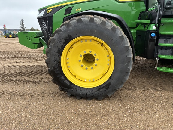 2025 John Deere 8R 370 - Photo9