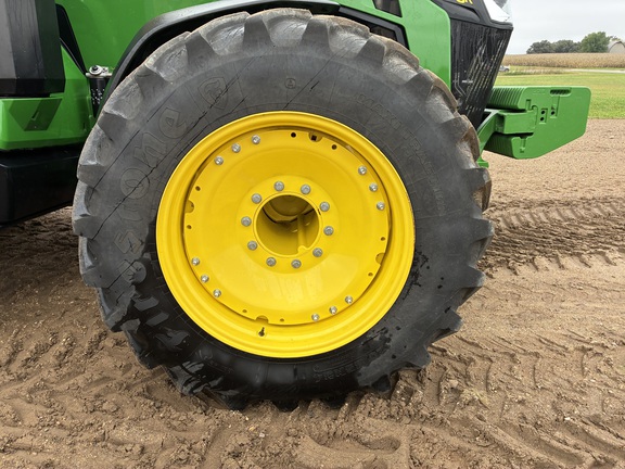 2025 John Deere 8R 370 - Photo13