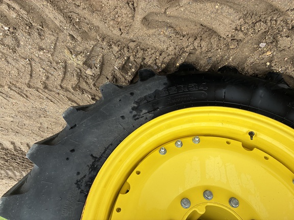2025 John Deere 8R 370 - Photo14