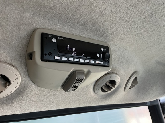 2024 John Deere 3039R Photo 8