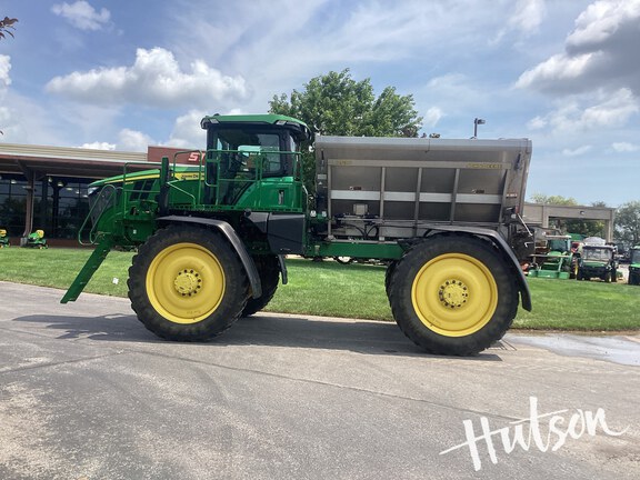 Photo of 2023 John Deere 600R