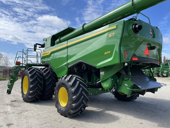 2025 John Deere S7 800 thumbnail 5