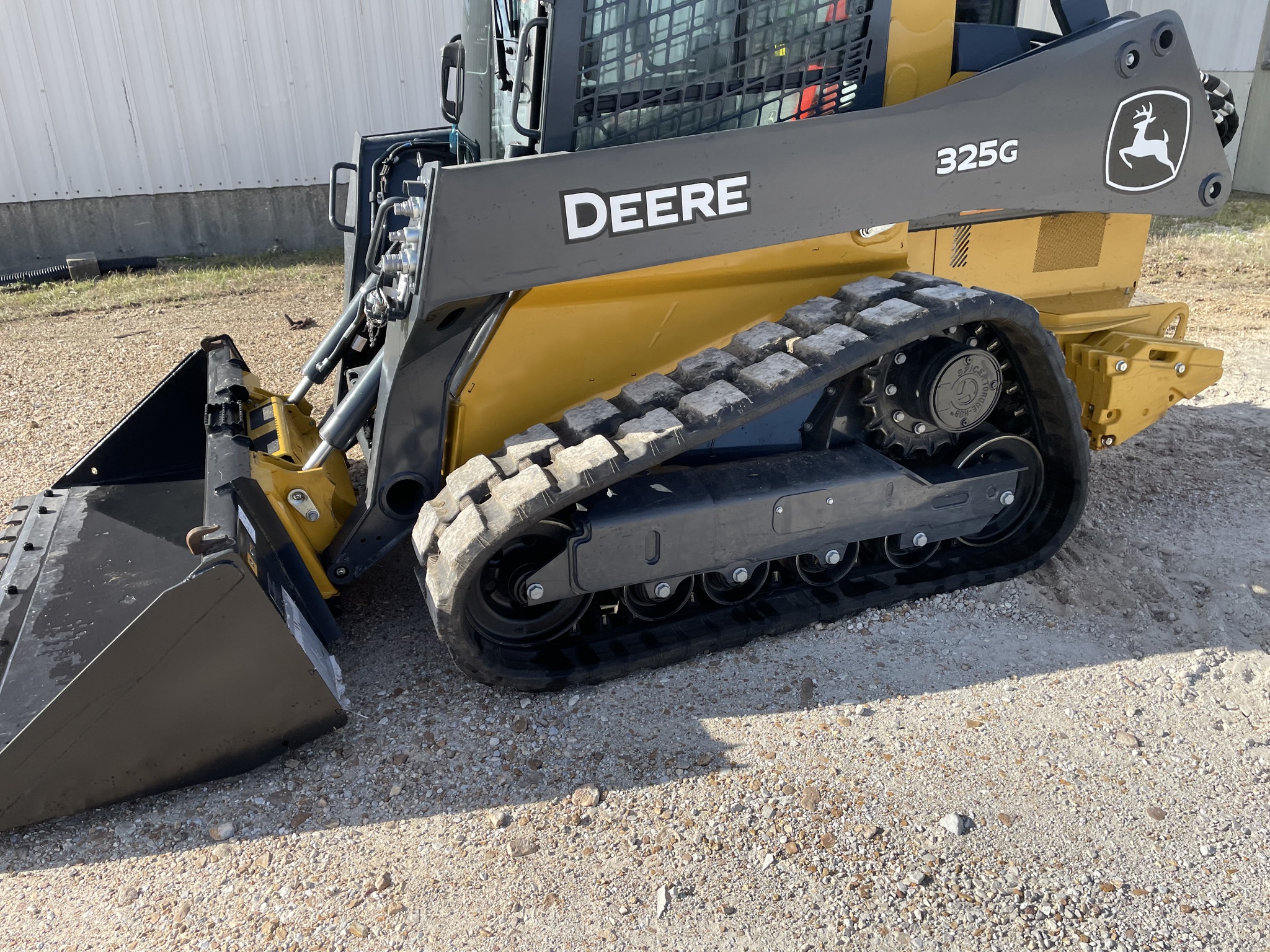  2025 John Deere 325G at Heritage Tractor in Rolla, MO