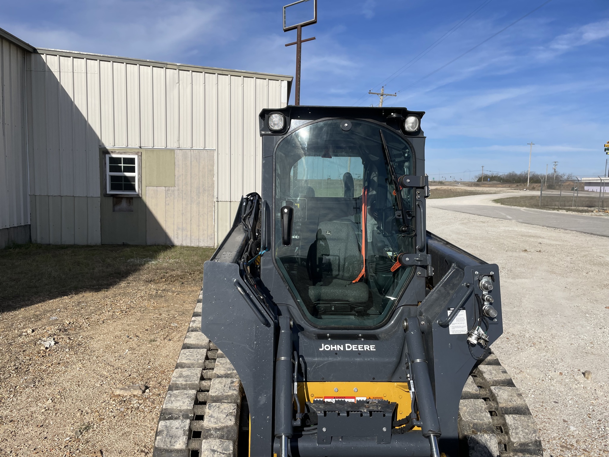  2025 John Deere 325G at Heritage Tractor in Rolla, MO