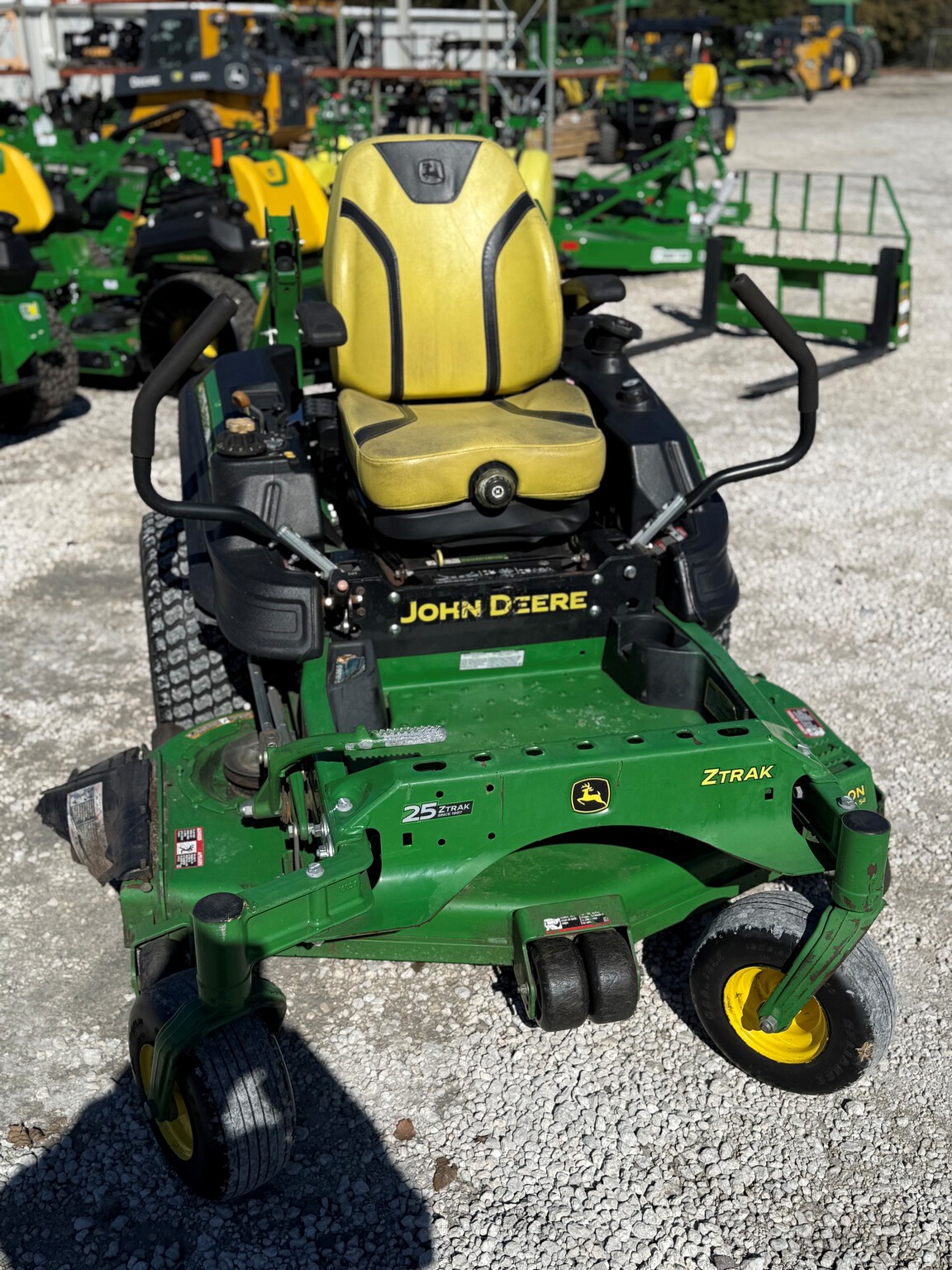 2022 John Deere Z920M Image 2
