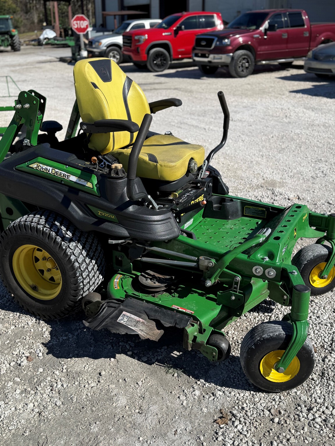 2022 John Deere Z920M Image 3