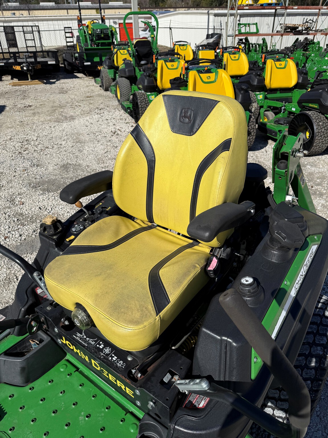 2022 John Deere Z920M Image 4
