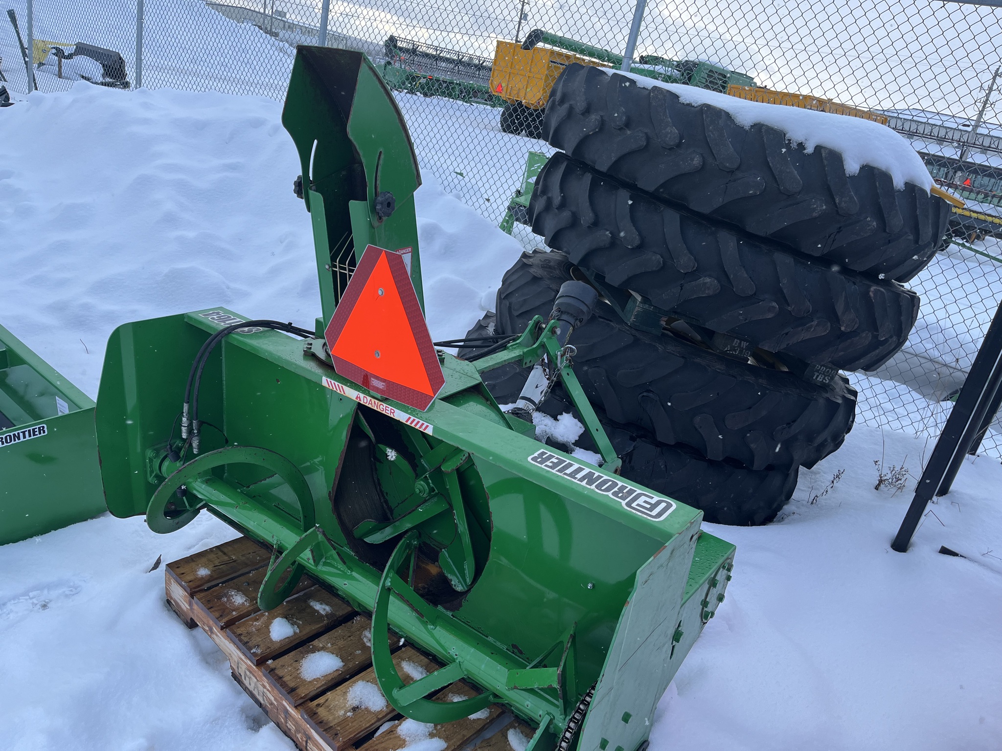 2019 Frontier SB1164 Image 4