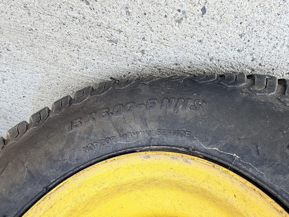 2015 John Deere X324 - Photo9