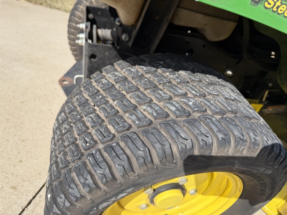 2015 John Deere X324 - Photo13