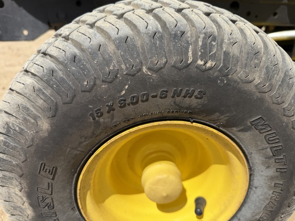2015 John Deere X324 - Photo9