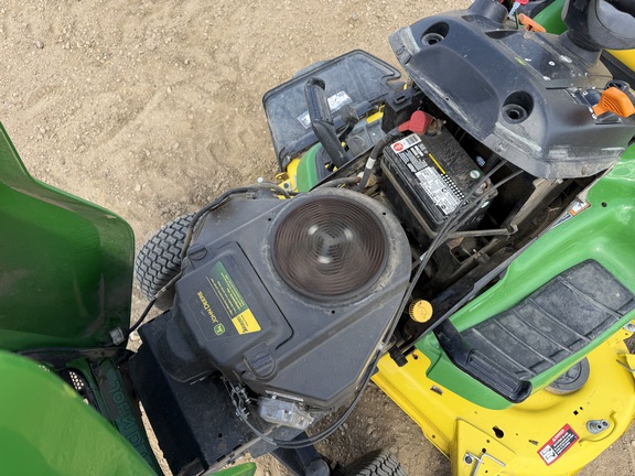 2015 John Deere X324 - Photo17