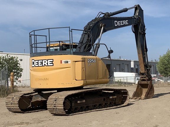 2012 John Deere 225D LC