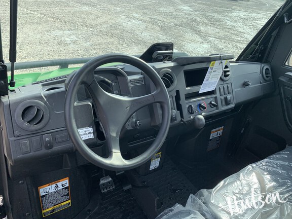 Photo of 2025 John Deere XUV 875M HVAC Cab Diesel