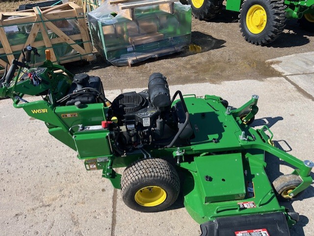 2019 John Deere W61R Image 2