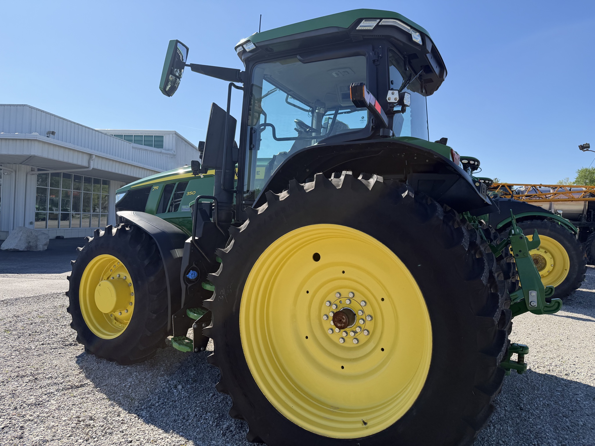 2023 John Deere 7R 350 Image 4