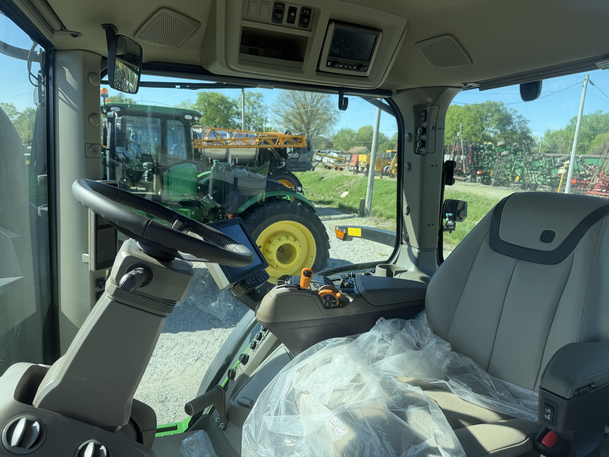 2023 John Deere 7R 350 Image 8