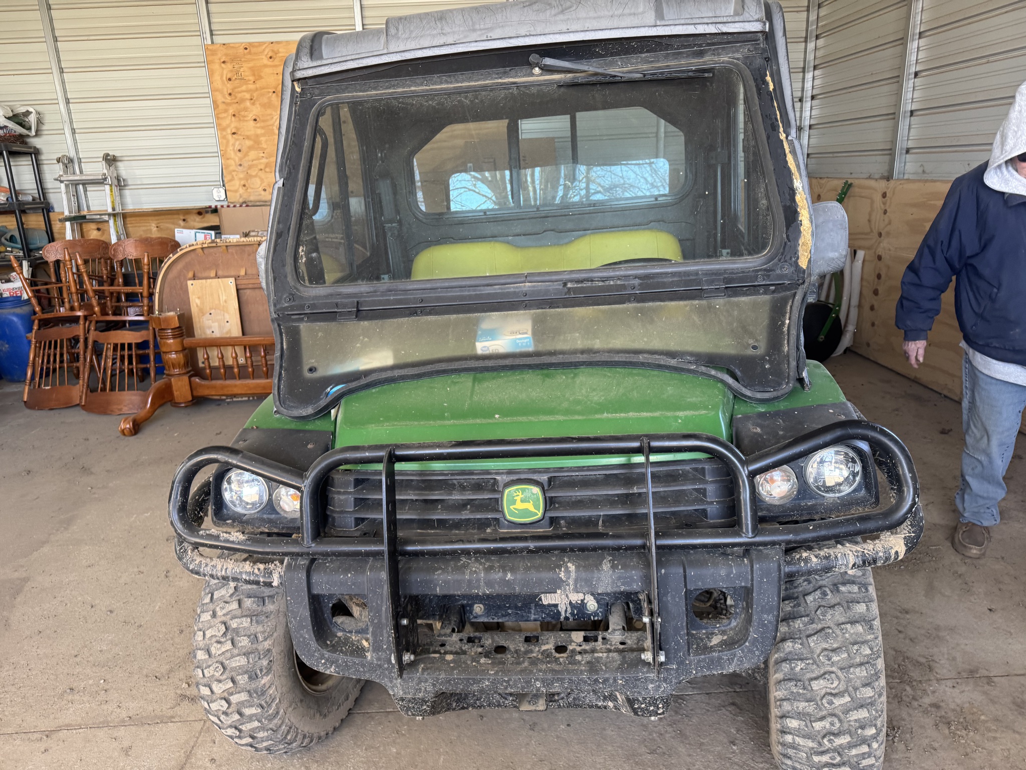 2013 John Deere XUV 825I GREEN Image 2
