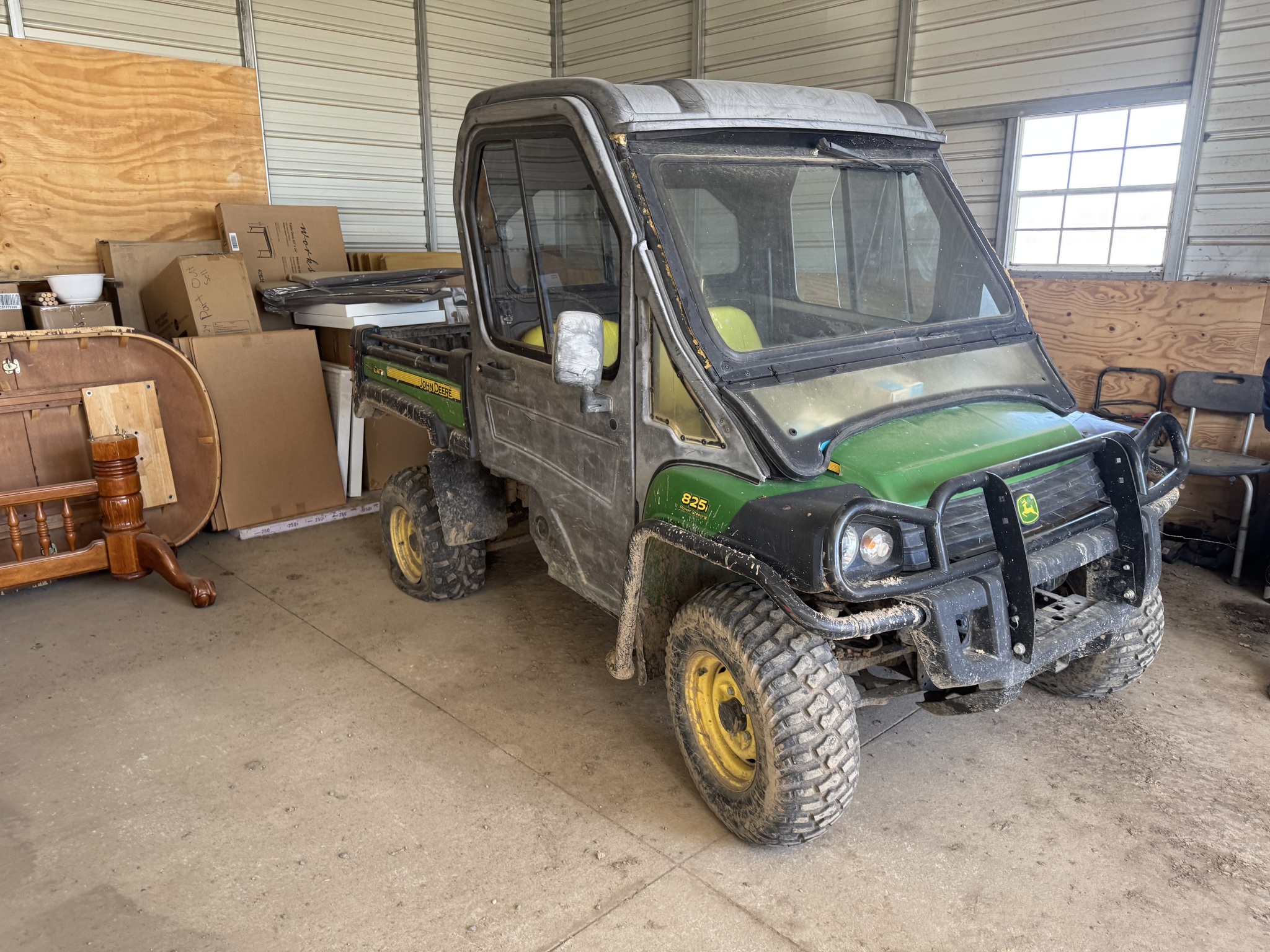 2013 John Deere XUV 825I GREEN Image 1