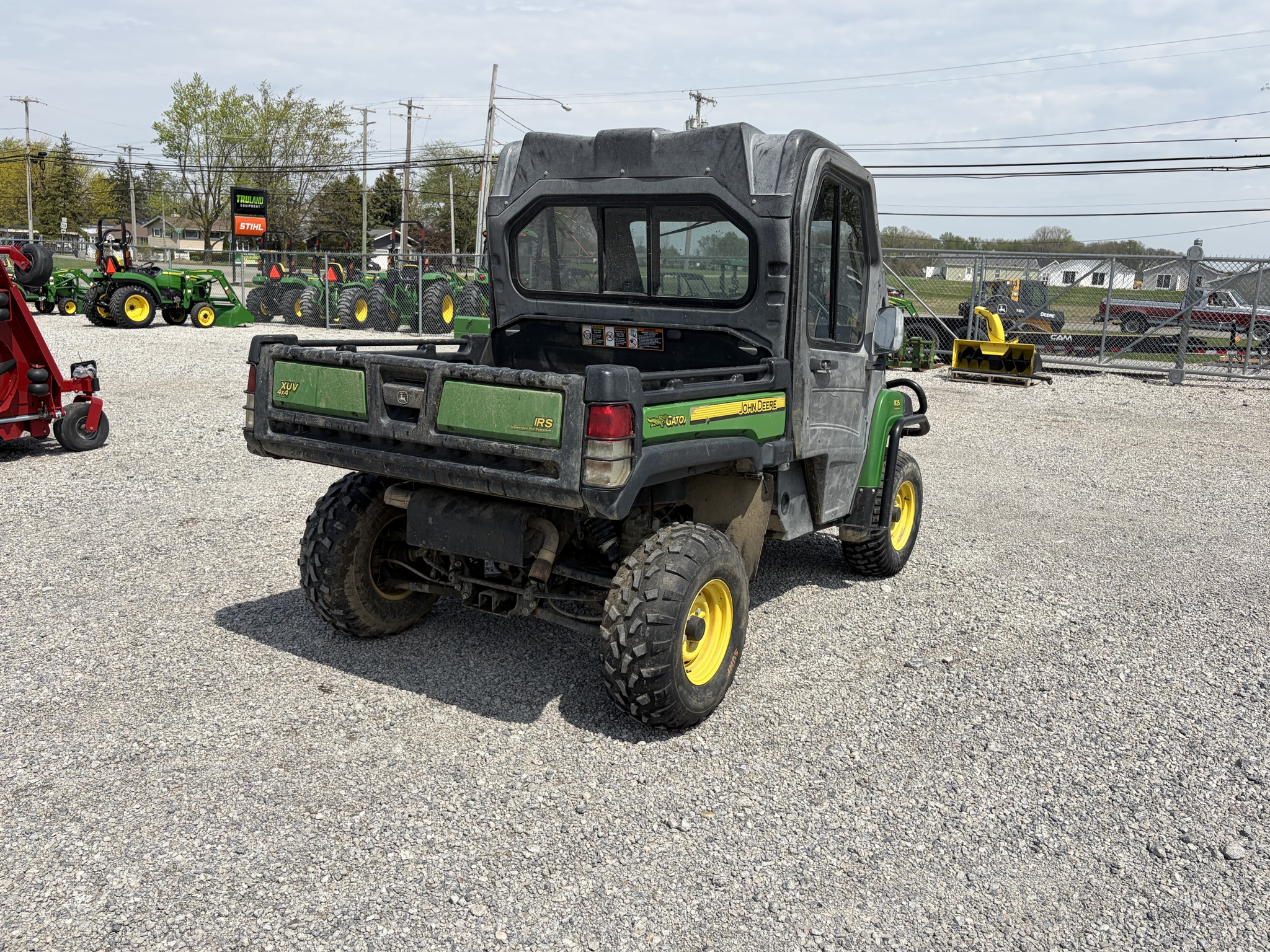 2013 John Deere XUV 825I GREEN Image 6
