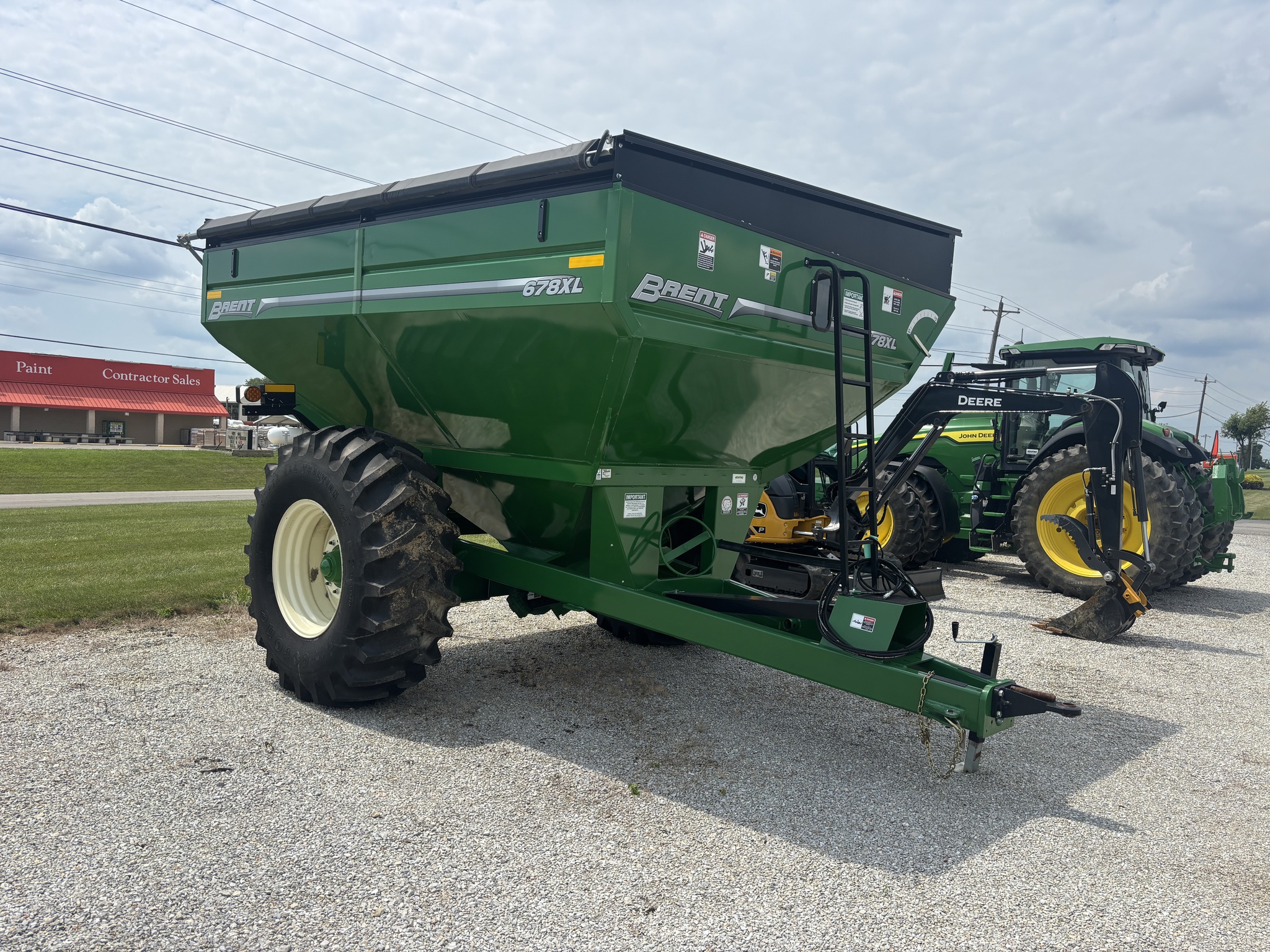 Used 2023 Brent 678XL Grain Carts at Koenig Equipment in Oxford, OH - PhotoXL0