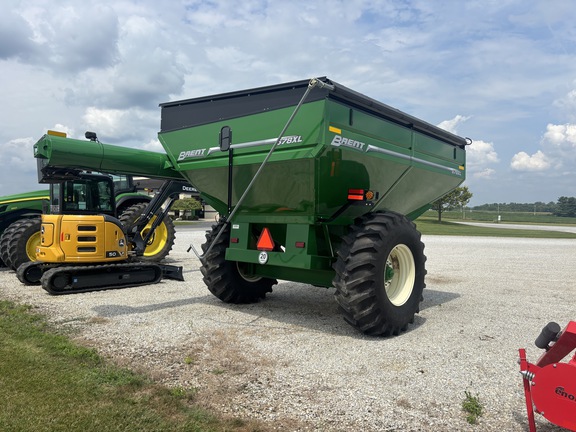 Used 2023 Brent 678XL Grain Carts at Koenig Equipment in Oxford, OH - Photo5