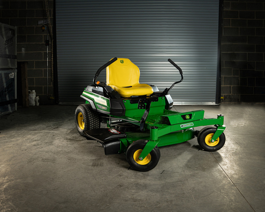 New In-Stock 2026 John Deere Z315E Zero Turn Mowers at Horizon Ag & Turf in Horizon Ag & Turf,  - Photo2