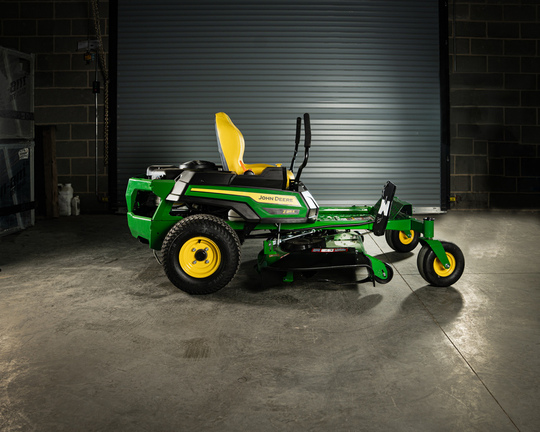 New In-Stock 2026 John Deere Z315E Zero Turn Mowers at Horizon Ag & Turf in Horizon Ag & Turf,  - Photo3