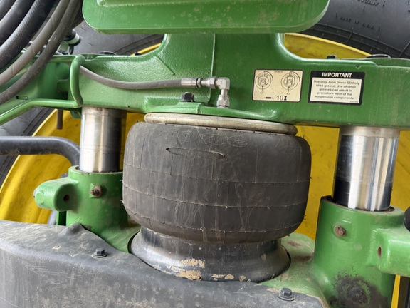 2024 John Deere 616R - Photo17