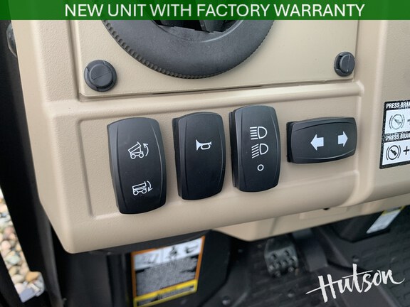 Photo of 2025 John Deere XUV 845R Premium Cab