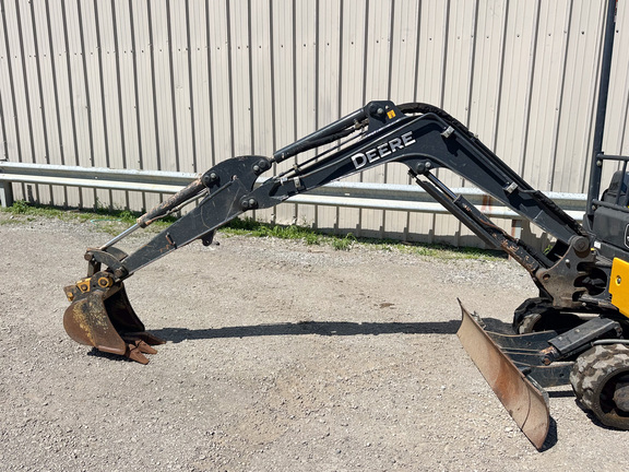 2025 John-Deere 17 P