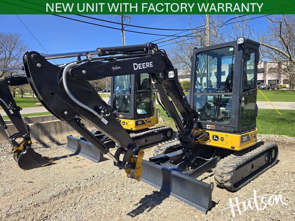 Photo of John Deere 35 P