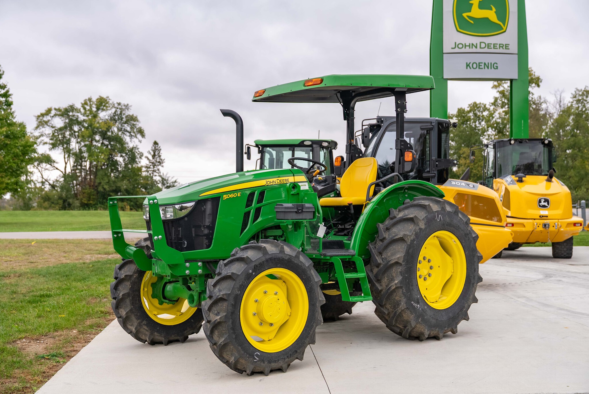 Used 2023 John Deere 5060E Utility Tractors at Koenig Equipment in Knightstown, IN - PhotoXL0