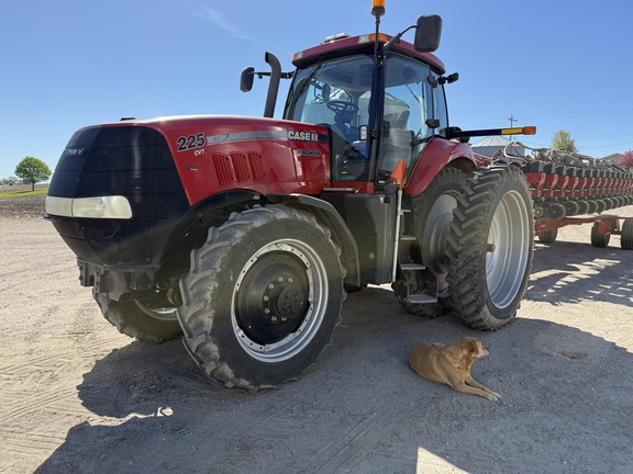  Case IH Magnum 225