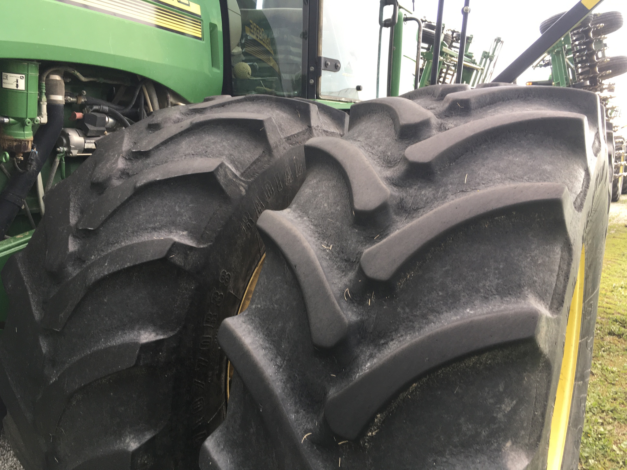 2004 John Deere 9220 Image 16