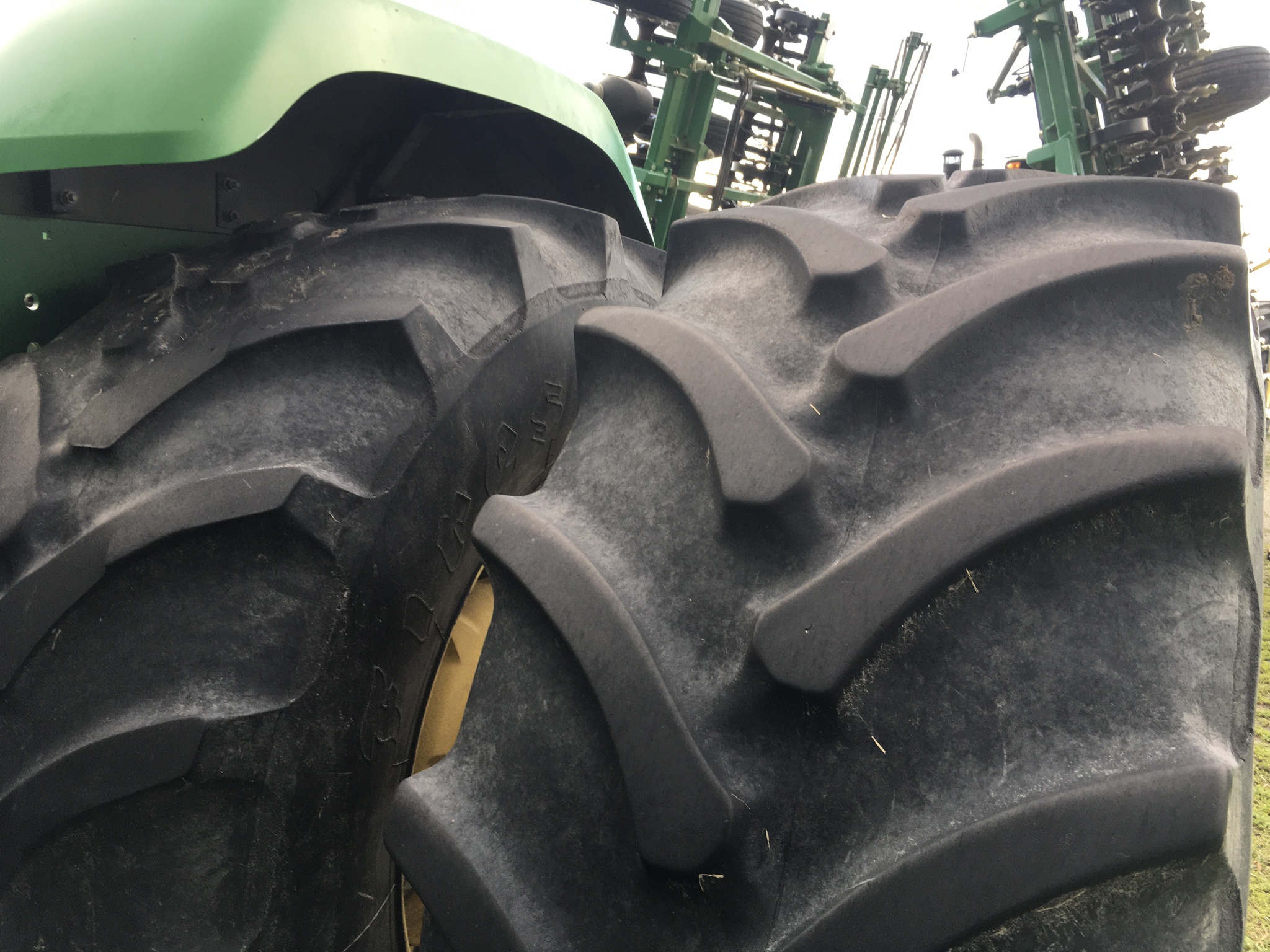 2004 John Deere 9220 Image 17