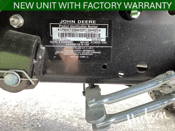 Photo of 2025 John Deere X739