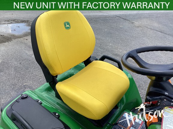 Photo of 2025 John Deere X739