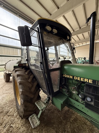 John Deere 2650