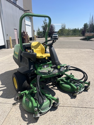 Used 2014 John Deere 7400 Trim / Surrounds Rotary Mower Rough Mowers at Horizon Ag & Turf in Calgary, AB - Photo2