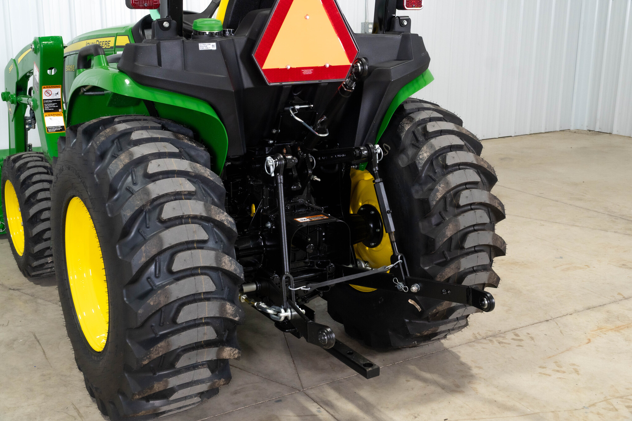 New In-Stock 2026 John Deere 3025E Compact Utility Tractors at Koenig Equipment in Urbana, OH - PhotoXL4