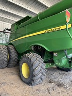 Combine For Sale 2022 John Deere S780 