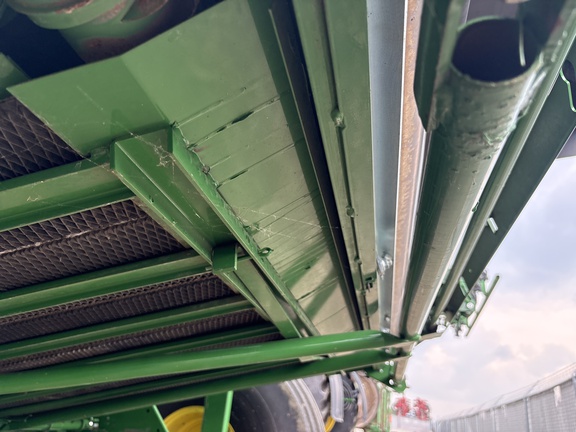 Used 2025 John Deere 561M Round Balers at Horizon Ag & Turf in Lloydminster, AB - Photo7