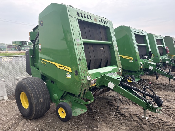 John Deere 561M