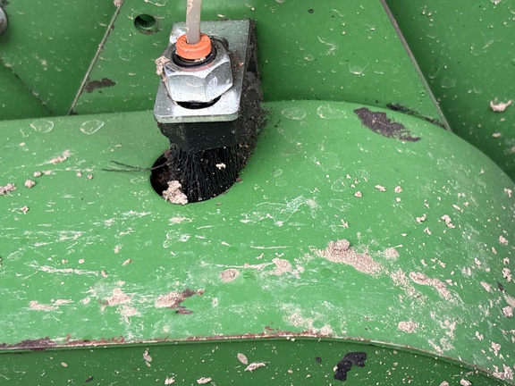 Used 2025 John Deere 561M Round Balers at Horizon Ag & Turf in Lloydminster, AB - Photo14