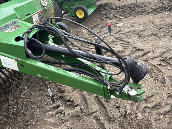 Used 2025 John Deere 561M Round Balers at Horizon Ag & Turf in Lloydminster, AB - Photo27