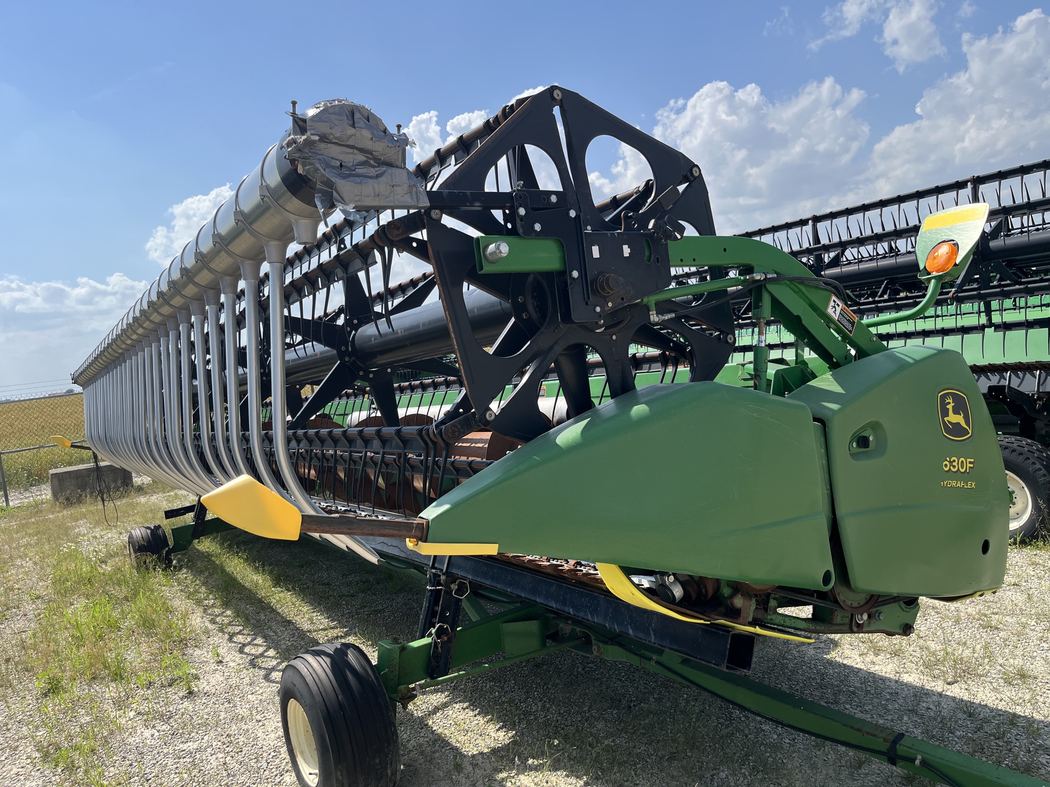 2005 John Deere 630F Combine Platforms