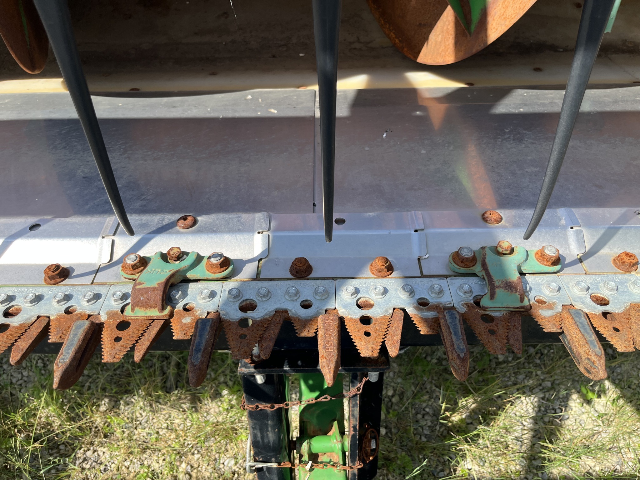 2005 John Deere 630F Combine Platforms