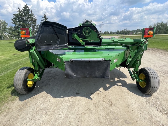 Used 2007 John Deere 946 Mower Conditioners at Horizon Ag & Turf in Warburg, AB - Photo5
