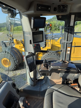 2021 John Deere 844L
